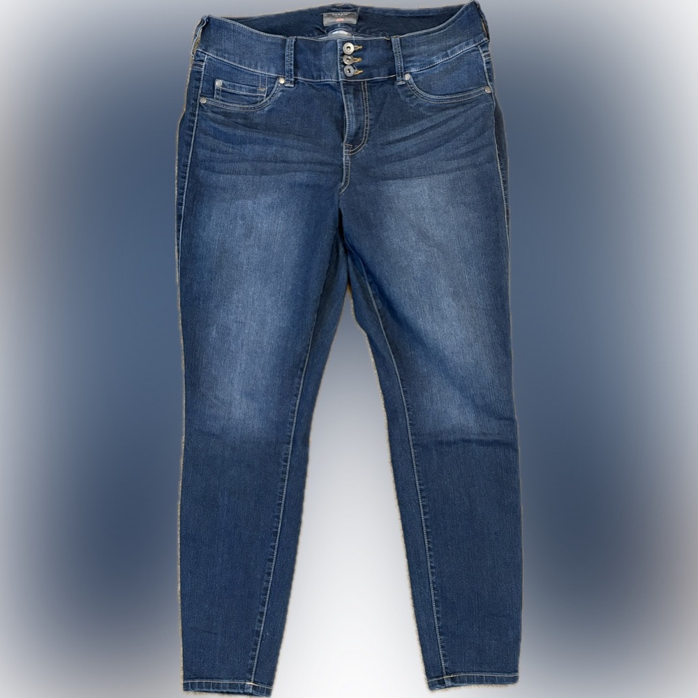 Torrid Feel The Fit Jegging 14R